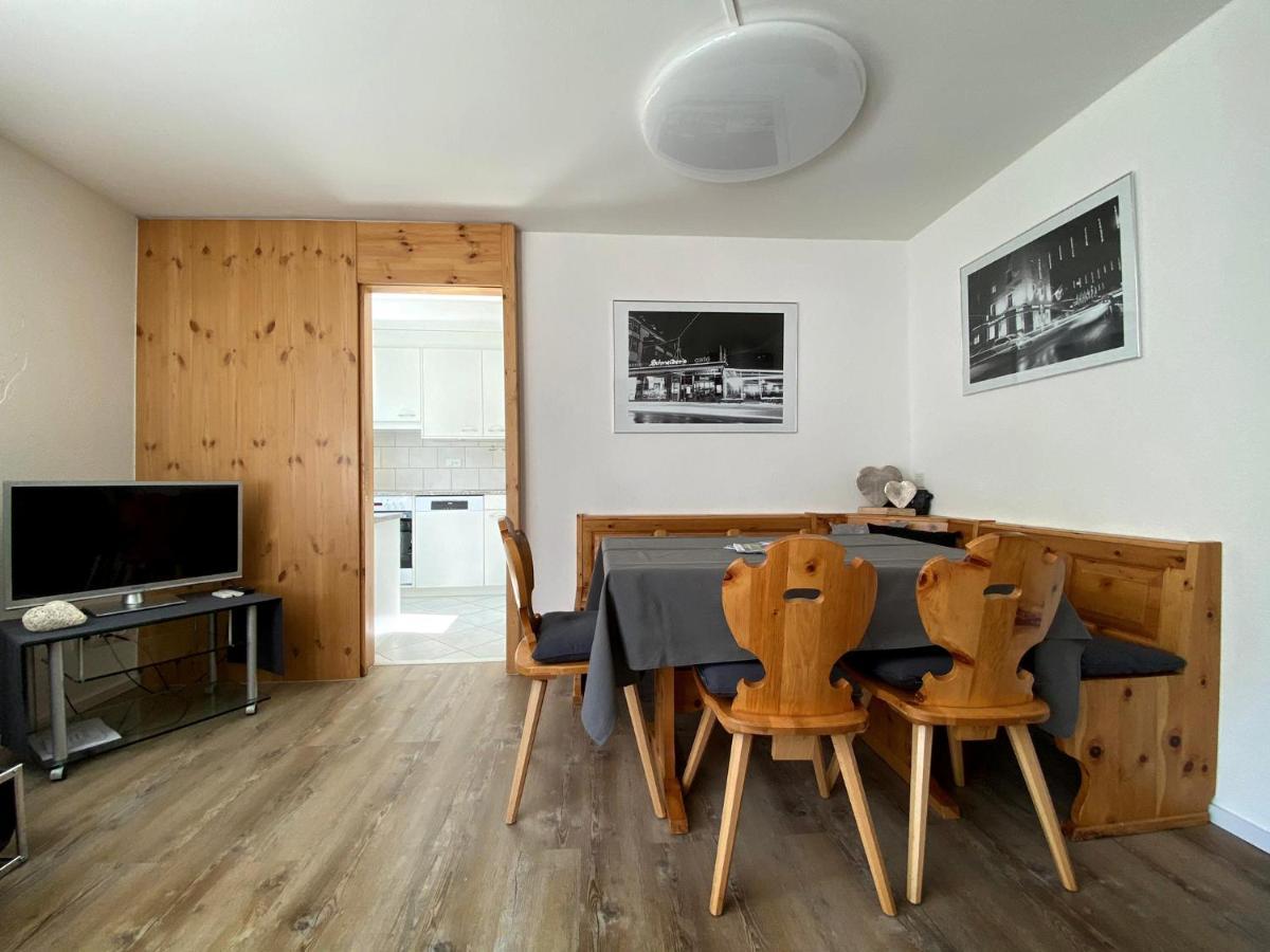 Zentrale Top Wohnung Chesa Ravaisch Davos Esterno foto